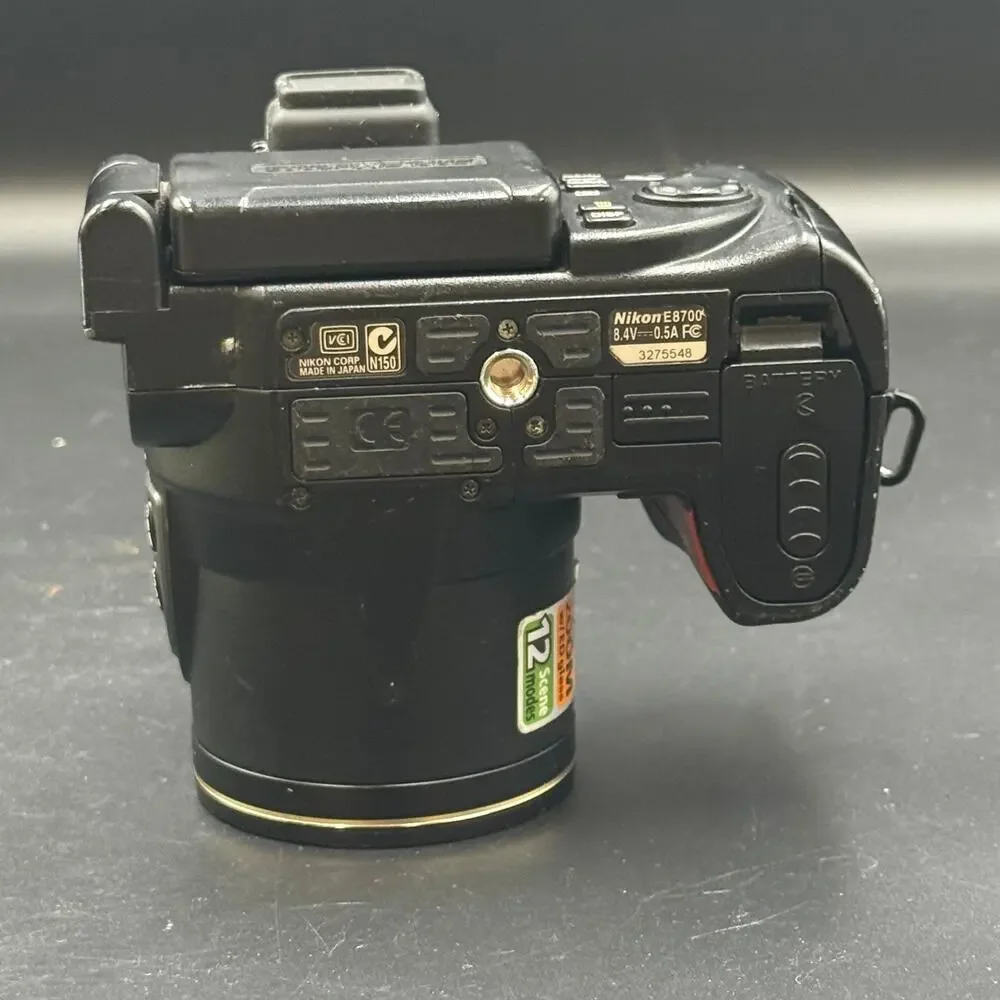 Nikon Coolpix 8700 Camera Untested As Is For Parts